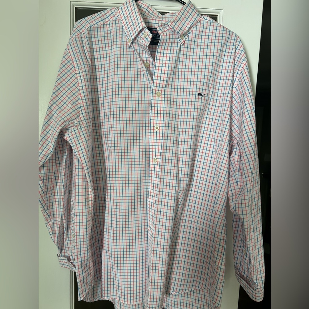 Men’s Vineyard Vines whale dress shirt sz. L